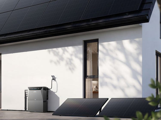 Hybrid Inverter vs Standard Inverter: Which Do You Need? Complete Guide